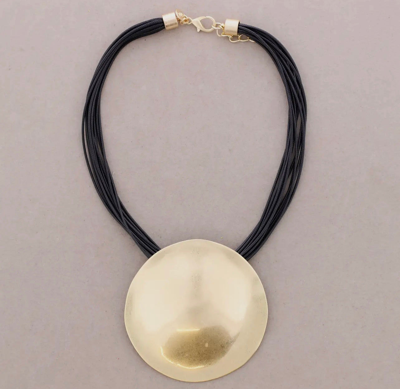 Collana pendente medaglione
